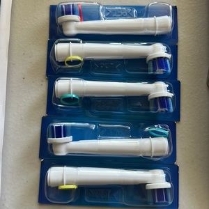 Oral B replacement brush heads